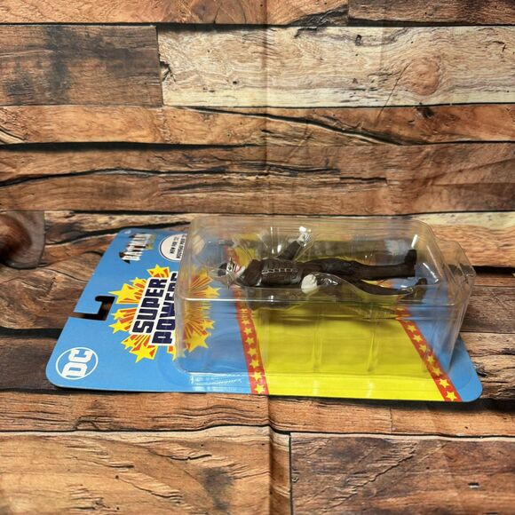 McFarlane DC Super Powers Batman Who Laughs 5" Action Figure New 2022 MOC Toy - Picture 4 of 7